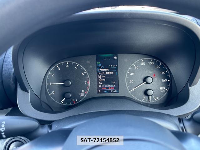 Toyota YARIS 2024-08 7800411-17