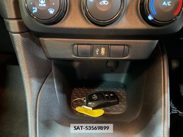 Toyota YARIS 2021-02 7800888-12