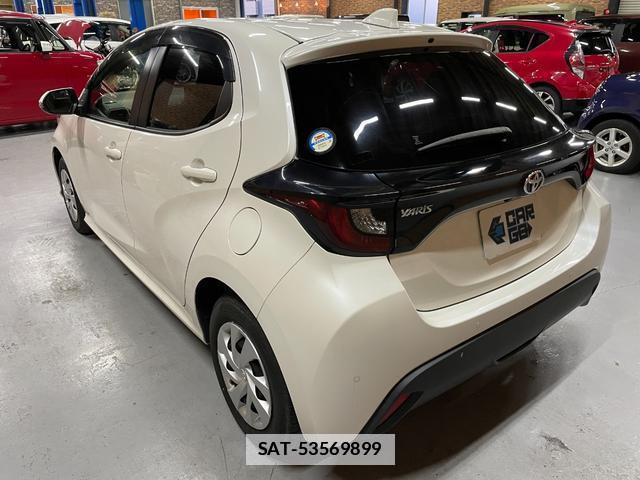 Toyota YARIS 2021-02 7800888-16