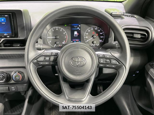 Toyota YARIS 2024-03 7801037-11