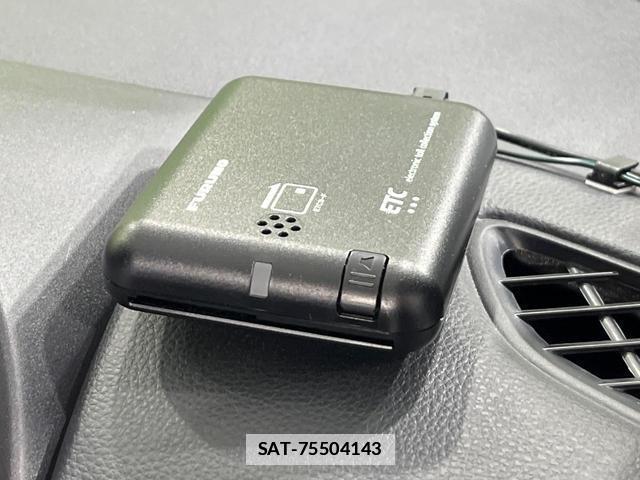 Toyota YARIS 2024-03 7801037-7