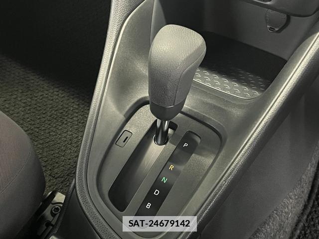 Toyota YARIS 2020-05 7801944-15