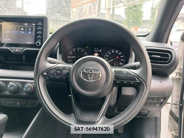 Toyota YARIS 2020-07 7801998-11