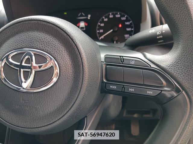 Toyota YARIS 2020-07 7801998-12