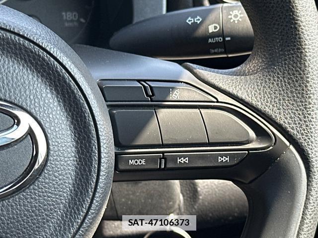 Toyota YARIS 2020-03 7802782-14