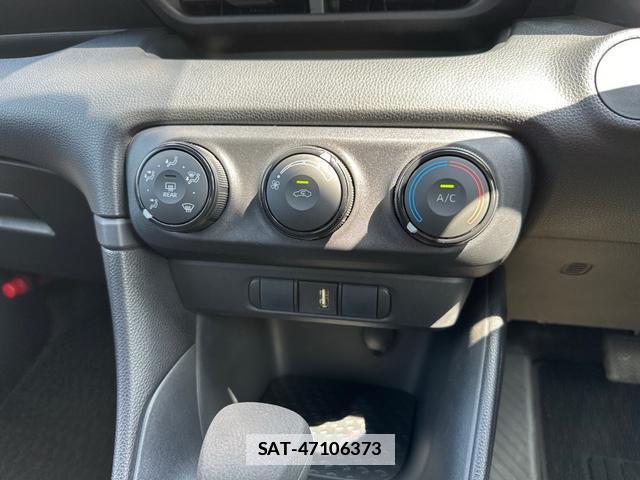 Toyota YARIS 2020-03 7802782-4