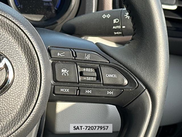Toyota YARIS 2020-09 7802798-16