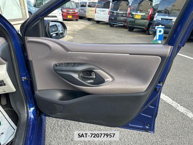 Toyota YARIS 2020-09 7802798-18