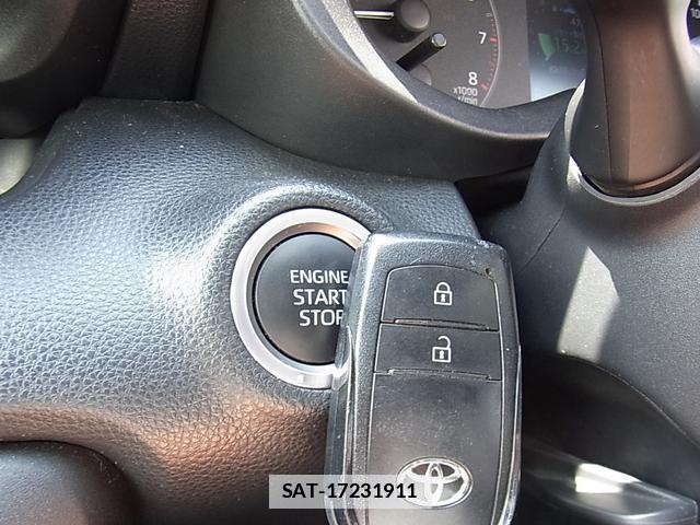 Toyota YARIS 2021-05 7802985-5