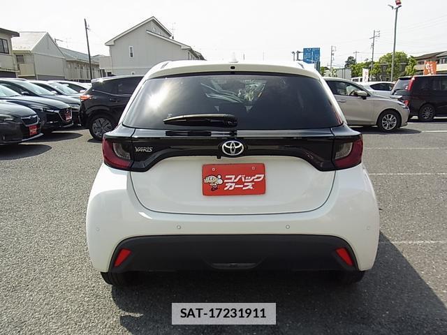Toyota YARIS 2021-05 7802985-6