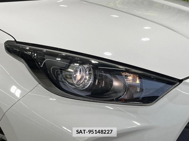 Toyota YARIS 2020-07 7803939-11
