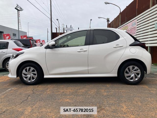 Toyota YARIS 2020-07 7804117-10
