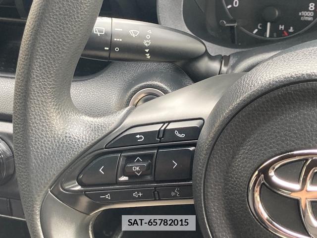 Toyota YARIS 2020-07 7804117-11