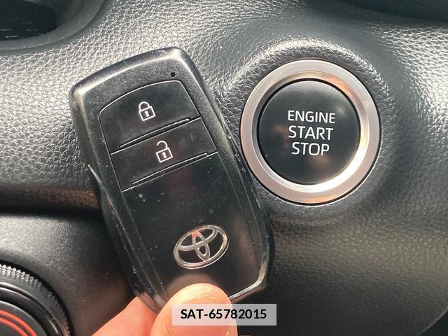 Toyota YARIS 2020-07 7804117-8