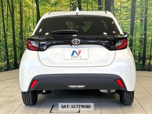 Toyota YARIS 2021-04 7804544-14