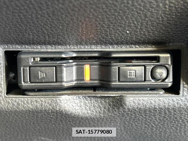 Toyota YARIS 2021-04 7804544-4