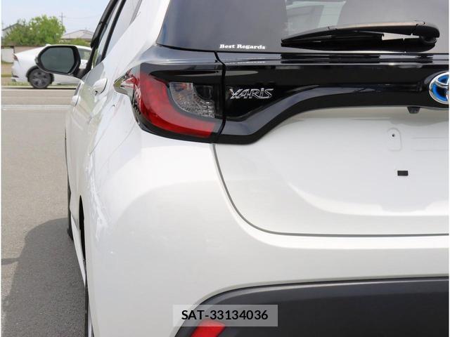 Toyota YARIS 2022-03 7808697-16