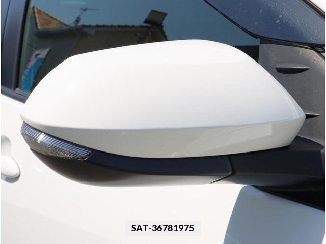 Toyota YARIS 2021-05 7808699-14