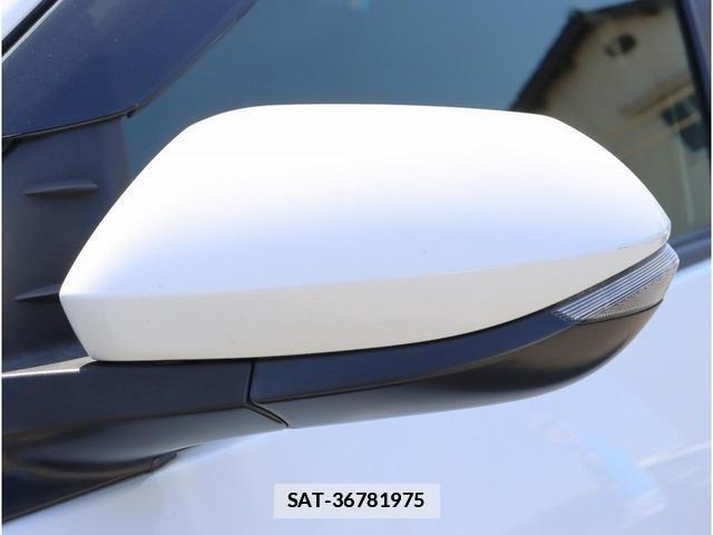 Toyota YARIS 2021-05 7808699-15