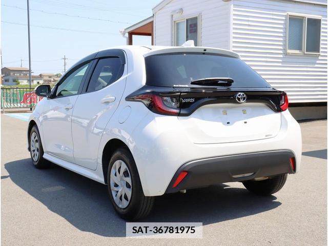 Toyota YARIS 2021-05 7808699-7