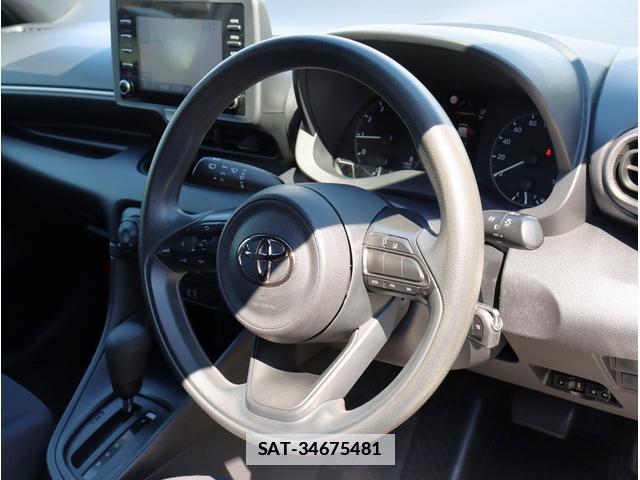 Toyota YARIS 2021-06 7808701-15
