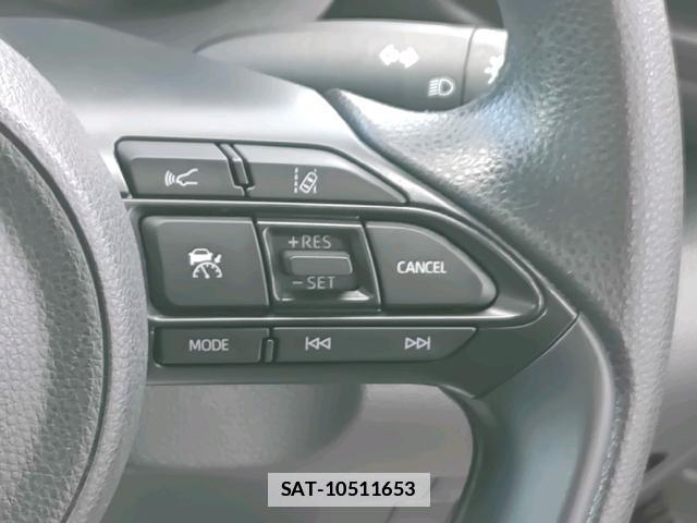 Toyota YARIS 2021-03 7808913-16