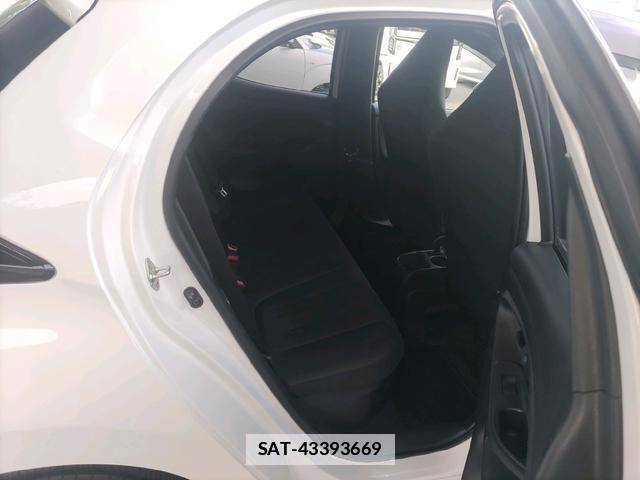 Toyota YARIS 2023-03 7808914-11