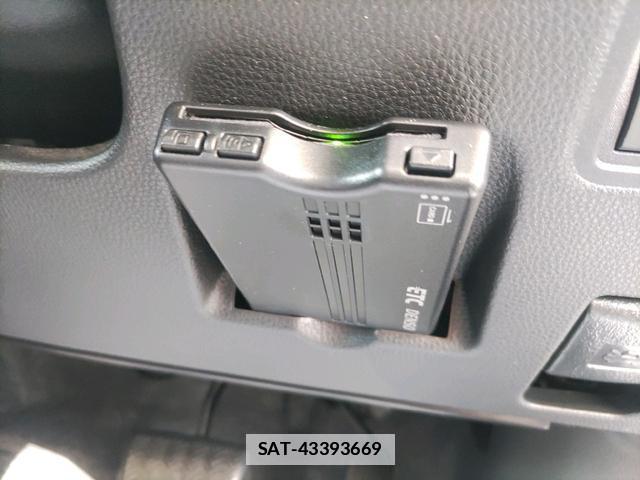 Toyota YARIS 2023-03 7808914-5