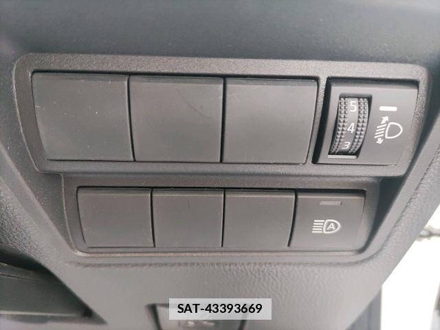 Toyota YARIS 2023-03 7808914-7
