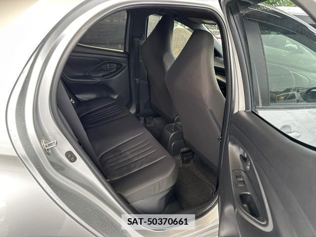 Toyota YARIS 2020-12 7808923-11