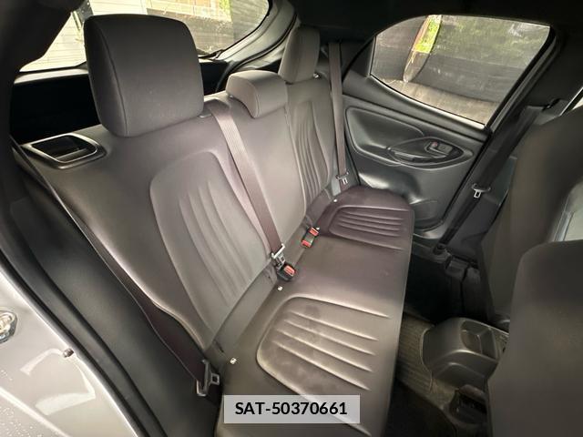 Toyota YARIS 2020-12 7808923-12