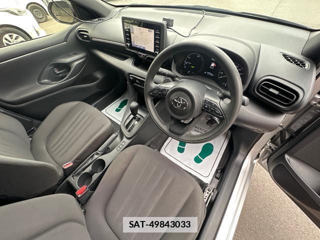Toyota YARIS 2020-11 7808928-10