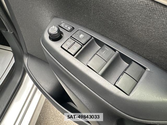 Toyota YARIS 2020-11 7808928-18