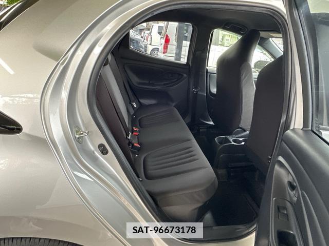 Toyota YARIS 2021-02 7808929-11