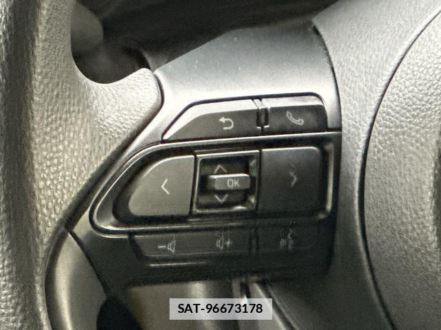 Toyota YARIS 2021-02 7808929-15