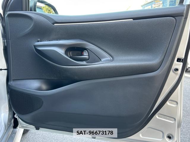 Toyota YARIS 2021-02 7808929-17
