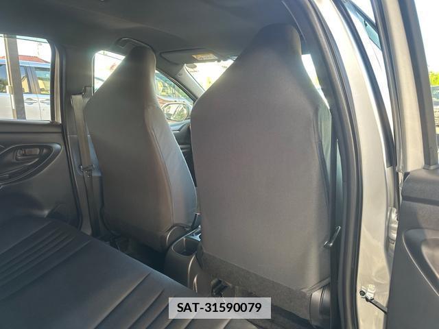 Toyota YARIS 2021-02 7808934-13