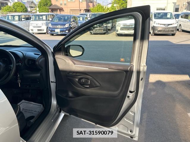 Toyota YARIS 2021-02 7808934-17