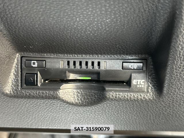 Toyota YARIS 2021-02 7808934-5