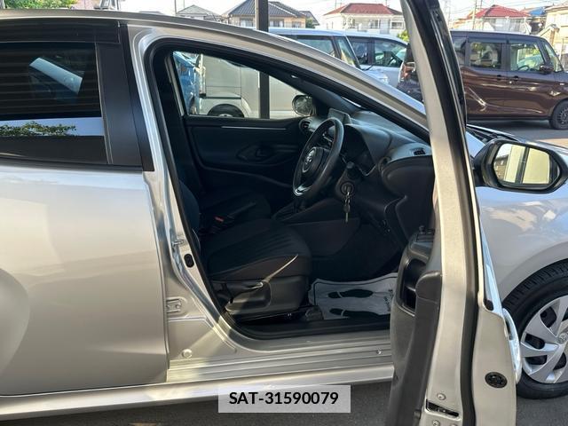 Toyota YARIS 2021-02 7808934-8