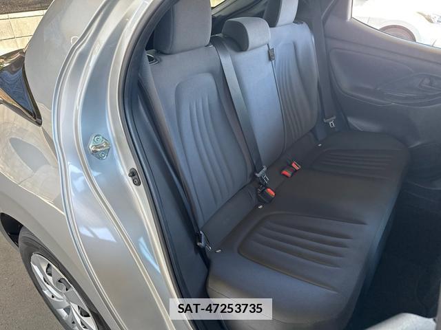 Toyota YARIS 2021-03 7808947-12