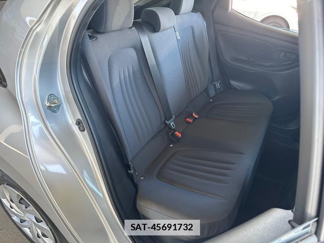 Toyota YARIS 2021-03 7808948-12