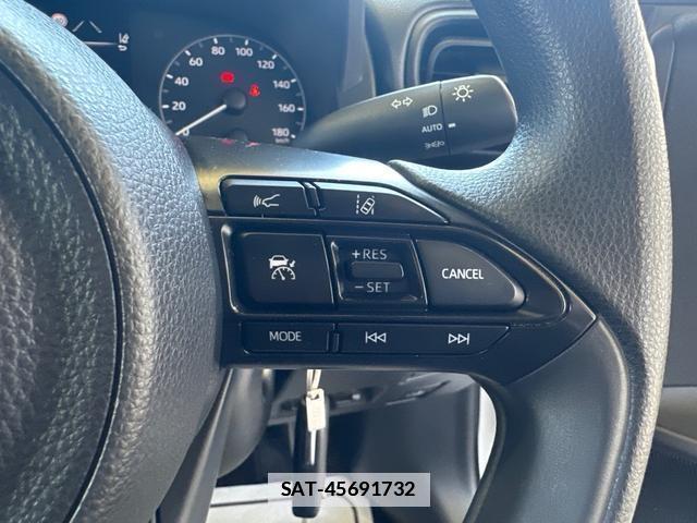 Toyota YARIS 2021-03 7808948-16