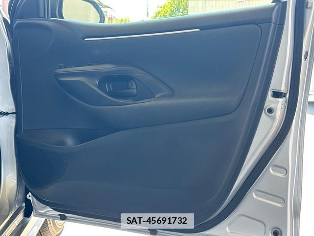 Toyota YARIS 2021-03 7808948-17