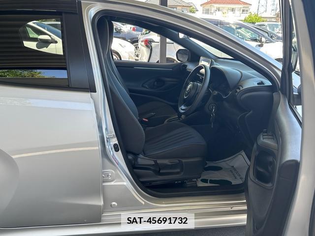 Toyota YARIS 2021-03 7808948-8
