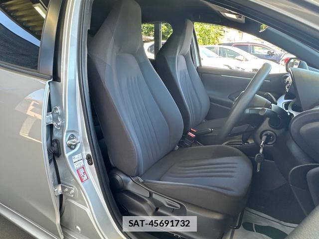 Toyota YARIS 2021-03 7808948-9
