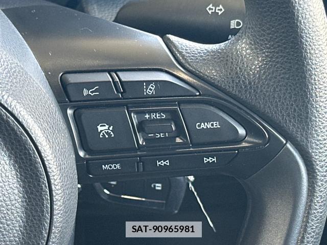 Toyota YARIS 2021-05 7808957-15