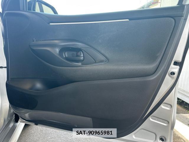 Toyota YARIS 2021-05 7808957-17