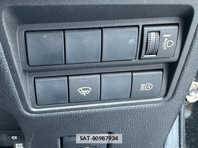 Toyota YARIS 2021-03 7809028-11