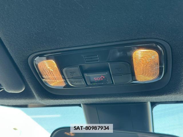 Toyota YARIS 2021-03 7809028-16